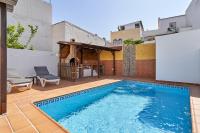 Bazén v ubytování Vivienda con piscina nebo v jeho okolí