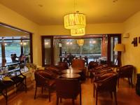 Posezení v ubytování Clover Greens Golf Course and Resort