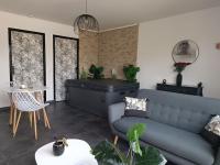 Posedenie v ubytovaní Évasion romantique avec jacuzzi intérieur
