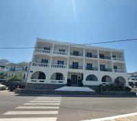 Budova, v ktorej sa apartmánový hotel nachádza