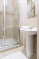 A bathroom at Comodo y agradable estudio en Madrid centro A5