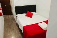 A bed or beds in a room at Comodo y agradable estudio en Madrid centro A5