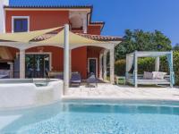 Bazén v ubytovaní Holiday Home Villa Amaii by Interhome alebo v jeho blízkosti