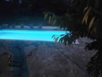 Bazén v ubytovaní Lika Relax and Party House with sauna, jacuzzi and outdoor heated swimming pool alebo v jeho blízkosti