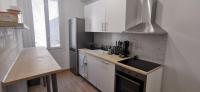 Kuchnia lub aneks kuchenny w obiekcie Appartements et studio rénovés en 2022, Intra Muros Avignon