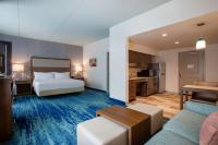 Ein Bett oder Betten in einem Zimmer der Unterkunft Homewood Suites By Hilton Myrtle Beach Coastal Grand Mall