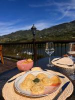 Jídlo v hotelu nebo okolí