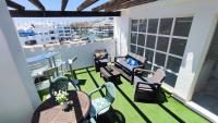 Posezení v ubytování Puerto Marina luxury apartment with sea views