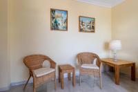 Posedenie v ubytovaní Lovely 2 bed apt overlooking golf