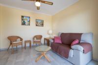 Posedenie v ubytovaní Lovely 2 bed apt overlooking golf