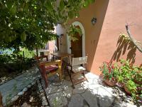 Vonkajšia záhrada v ubytovaní Διαμέρισμα 4 ατόμων-Cozy Family apartment close to the most beautiful beaches