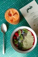 Jídlo v hotelu nebo okolí