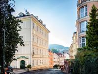 Nespecifikovaný výhled na hory nebo výhled na hory při pohledu z hotelu