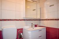 Kúpeľňa v ubytovaní Apartmani Amra