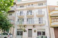 Budova, v ktorej sa apartmánový hotel nachádza