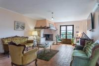 Posezení v ubytování Villa Montepescini