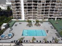 Great Ocean View Condo, Near Beach with Free Parking!の敷地内または近くにあるプール