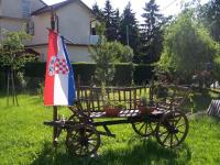 Vonkajšia záhrada v ubytovaní Guest House Ivac Inn Zagreb Airport