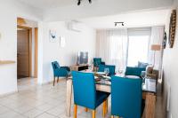 Posezení v ubytování Narcissos 'Nissi Beach' Apartment E9