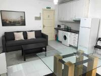 Kuchyň nebo kuchyňský kout v ubytování Apartamento en plaza callao Madrid