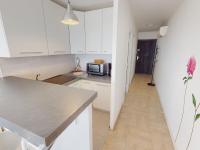 Een keuken of kitchenette bij Appartement Menton, 2 pi&egrave;ces, 2 personnes - FR-1-196-310