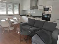 Kuchyňa alebo kuchynka v ubytovaní Apartamentos en Leis Muxia