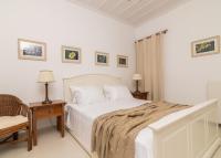 Łóżko lub łóżka w pokoju w obiekcie Villa Verdi - Your Family Oasis!