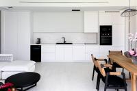 Kuchyň nebo kuchyňský kout v ubytování Mandevilla Hillside Luxury Villas
