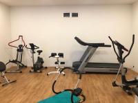 Posilňovňa alebo fitness centrum v ubytovaní Eleftheria Hotel