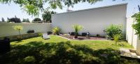 Vonkajšia záhrada v ubytovaní Studio meublé et équipé avec jardin et terrasse privée