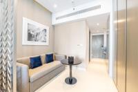 Posezení v ubytování Downtown Ultra Luxury - Studio Suite - 5 star Hotel Facilities- 15 min walk to Dubai Fountain