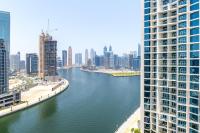 Nespecifikovaný výhled na destinaci Dubaj nebo výhled na město při pohledu z apartmánu