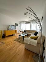 TV a/nebo společenská místnost v ubytování Apartment HAPPY HOME