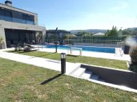 Bazén v ubytovaní Chalet de diseño moderno en Sanxenxo alebo v jeho blízkosti