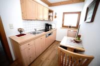 Kuchnia lub aneks kuchenny w obiekcie Apartment Krabacher
