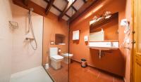 A bathroom at Agroturismo Son Triay