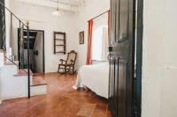A television and/or entertainment centre at Agroturismo Son Triay