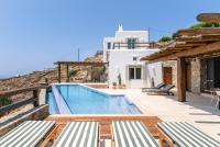 Bazén v ubytování Villa Olivia Mykonos nebo v jeho okolí