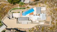 Bazén v ubytování Villa Olivia Mykonos nebo v jeho okolí