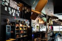 Loungen eller baren på Logis Hôtel & Restaurant Ludik