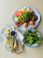 Mad på lejlighedshotellet eller i nærheden