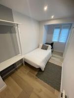 A bed or beds in a room at Habitaciones Arrisal
