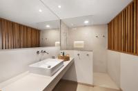 Koupelna v ubytování Villa Luna Suites