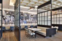 Un restaurant u otro lugar para comer en Le Meridien Amritsar