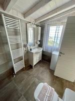A bathroom at Koumaros Villas