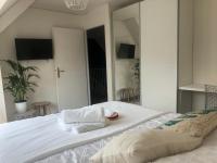 Plán poschodí v ubytovaní Maison 8 personnes 4 chambres parking privé pour 24h Mans