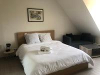 Plán poschodí v ubytovaní Maison 8 personnes 4 chambres parking privé pour 24h Mans
