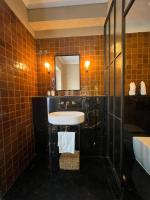 Koupelna v ubytování Boutique Hotel Mendi Argia
