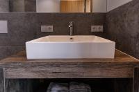 A bathroom at DAS MORITZ- Fine Living Apartments