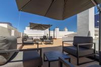 A seating area at Allo Apartments San Roque 2ºA